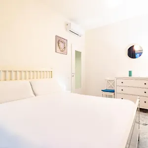  Apartment Piazza Gramsci Amazing With Balcony - Collection